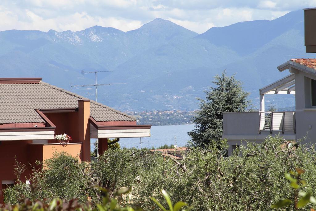 Luminoso Trilocale Con Piscina E Giardino Privato Apartment Desenzano del Garda Exterior photo
